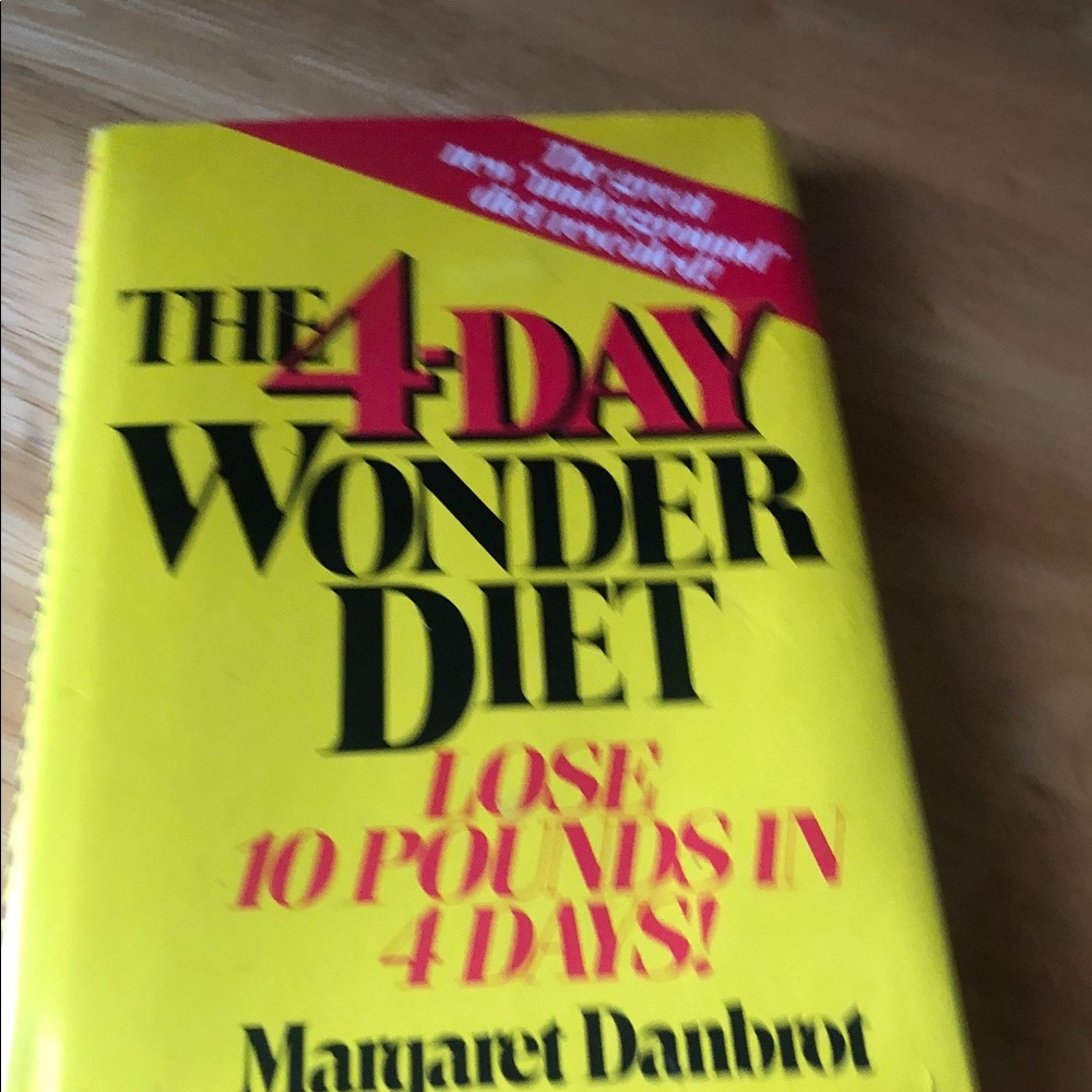 The 4 Day Wonder Diet Book - Yellow Cover